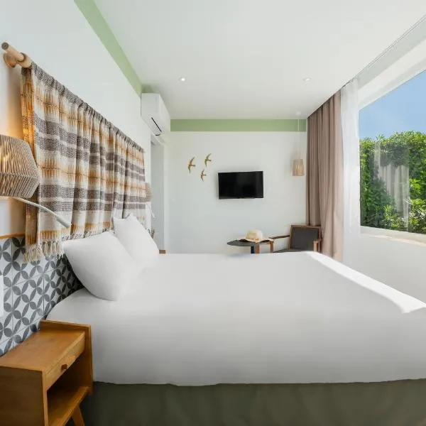 Hôtel du Midi Plage, hotel in Palavas-les-Flots