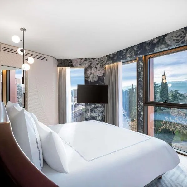 Swissôtel Tbilisi, hotel em Tbilisi