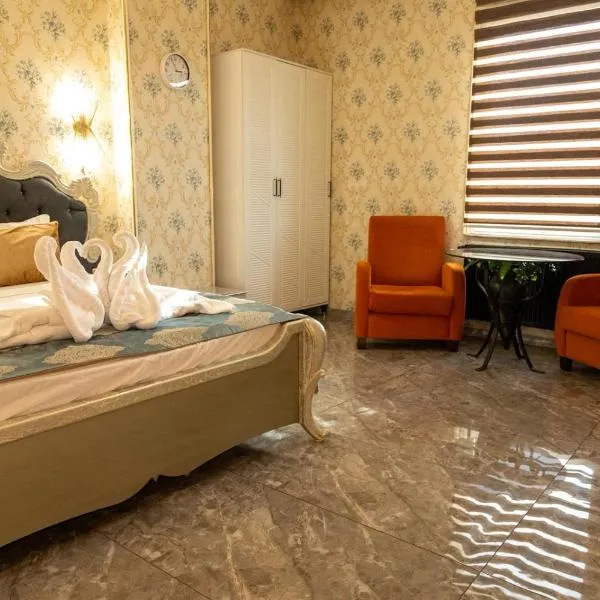 Safir Hotels Silivri، فندق في سيليفري