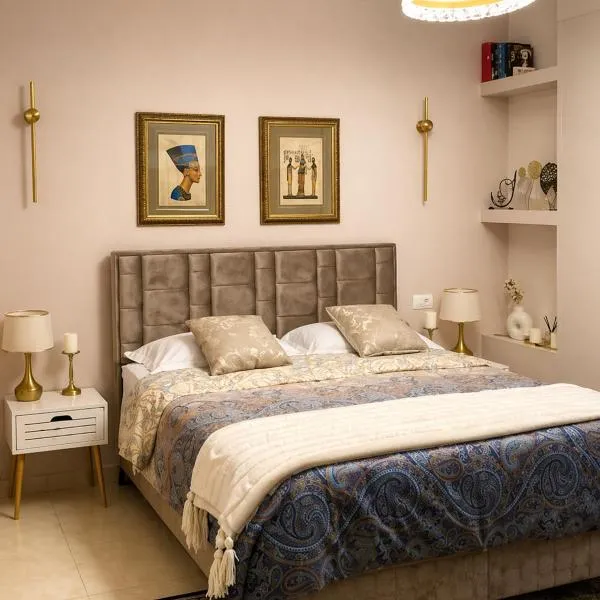 Deluxe Apartment, hótel í Fier