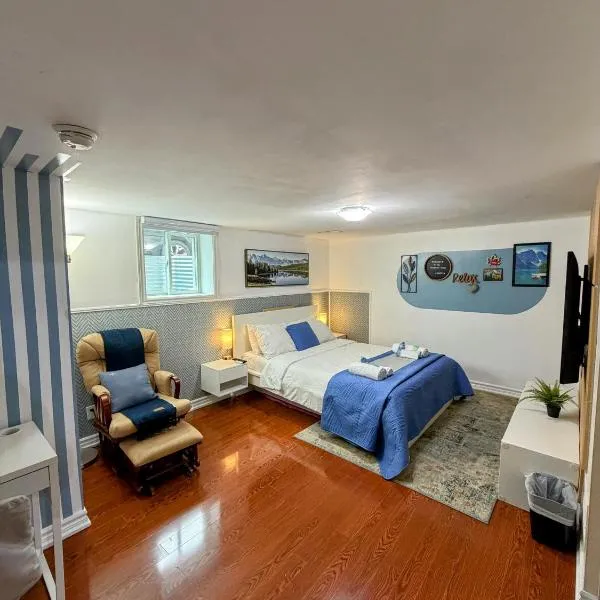 Spacious room near subway & shops, hôtel à Toronto