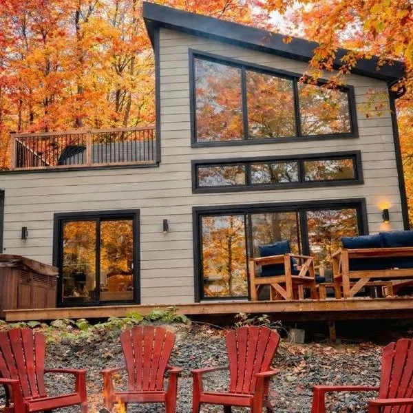 Le Vünik, Lac des Plages entre Tremblant Montebello, hótel í Saint-Rémi-dʼAmherst
