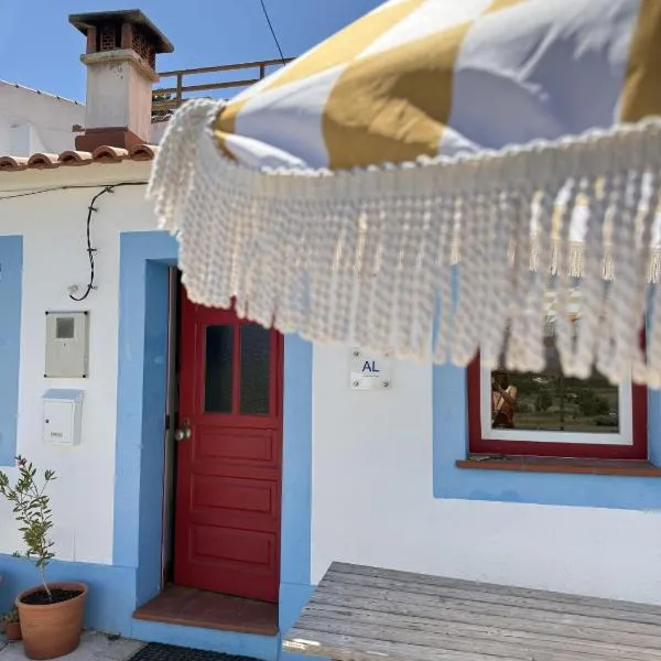 Casa Tarapoto Aljezur Old Town, hotel din Aljezur