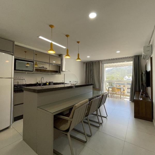 Orbe Residence - Apartamento espaçoso com duas suítes e varanda gourmet de frente para a rua, com vista para as montanhas na Praia de Palmas. - Foto 4