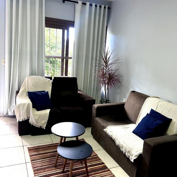 Casa 2 qrts 5 pessoas quintal churrasq