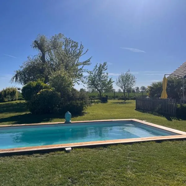 SUITES EN PERCHE-Proche Mortagne, khách sạn ở Bures