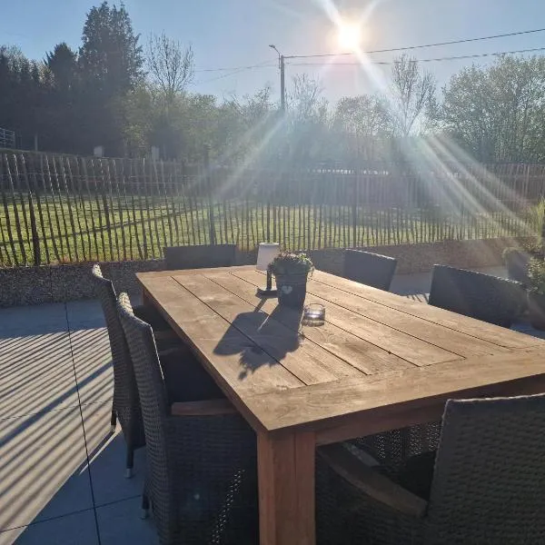 Gîte au cœur de la famenne, хотел в Houyet