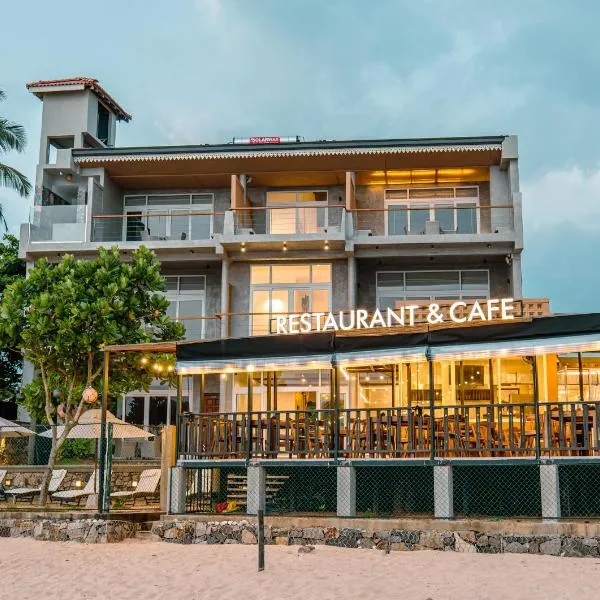 At Kelly's Ambalangoda - Beach Front, hotel a Ambalangoda