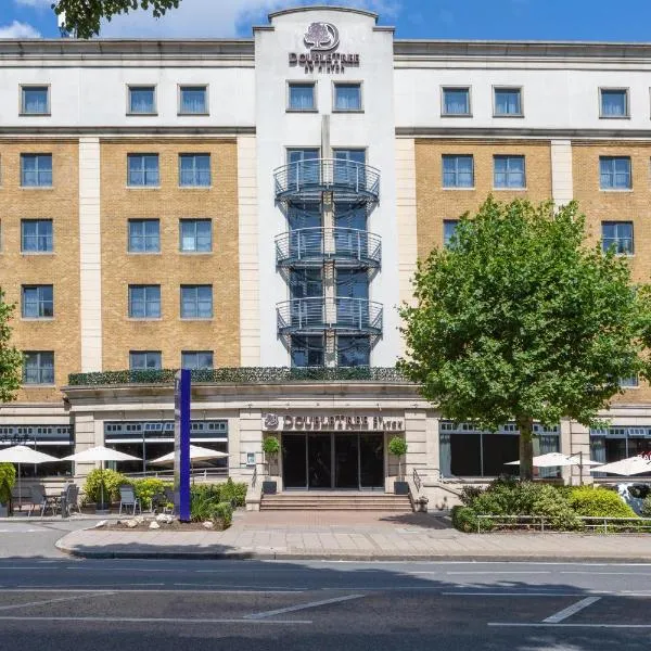 DoubleTree by Hilton London Angel Kings Cross, отель в Лондоне