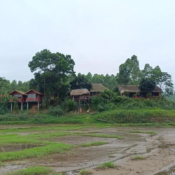 GiangTien Homestay ThacBa - Bungalow, hotel a Yên Bình