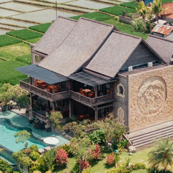 Royal Roco Villa, hótel í Tanah Lot