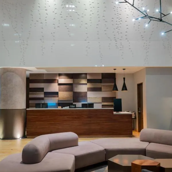 Doubletree By Hilton Mexico City Santa Fe, hotel in Mexico City