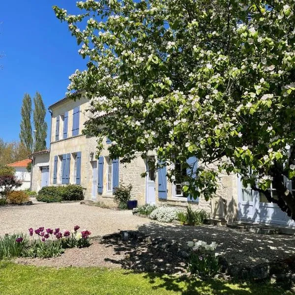 Le Clos du Plantis, hotelli kohteessa Sonnac