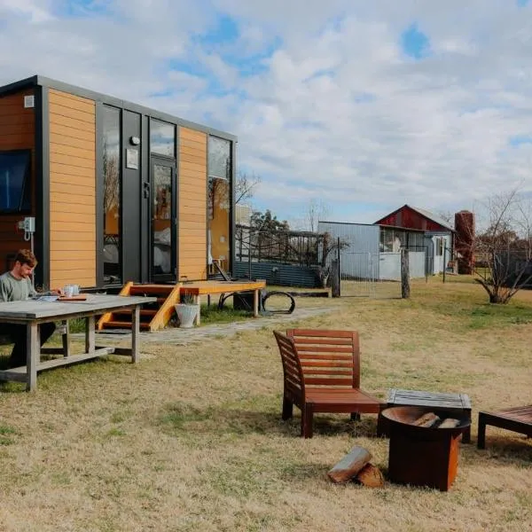Tiny Boorowa by Tiny Away, hotel em Boorowa