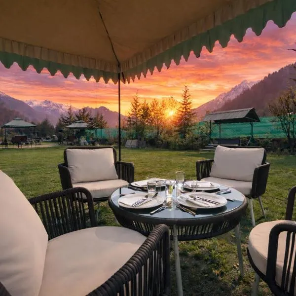 Manali में, होटल Hotel The Himalayan Riverside - Most Awarded Property of Manali 2025-26
