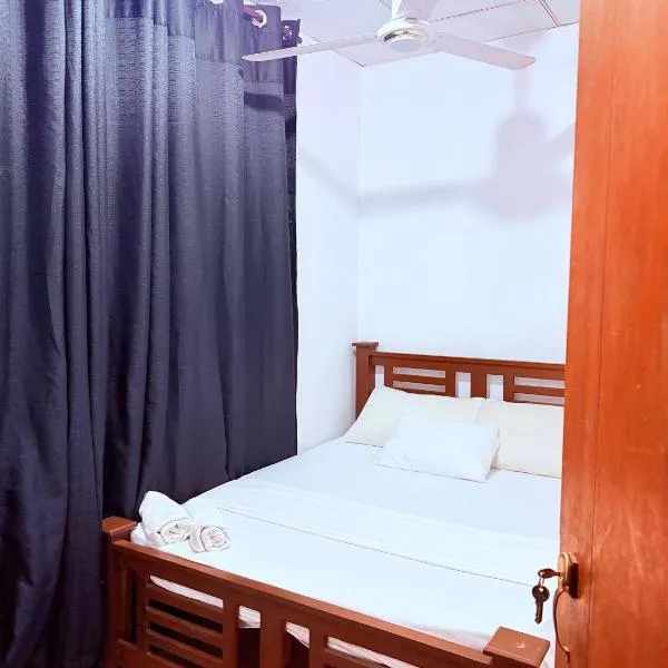 Yaraa home stay, Hotel in Lukasgoda