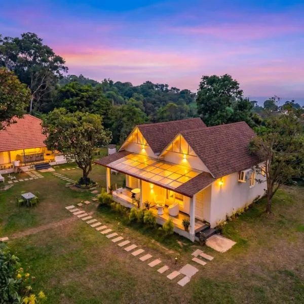 StayVista at Jungle Jade with WiFi, hotel in Madikeri