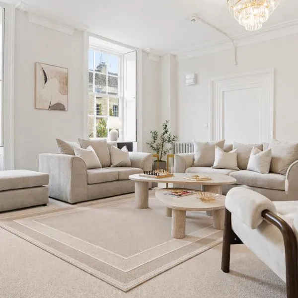 The Residence - Grand 3 Bed apartment, Garden, Parking, hotel em Tetbury