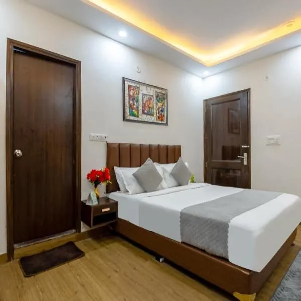 Hotel Happy Hotels & Suites - Saket Metro, hotel u gradu Nju Delhi