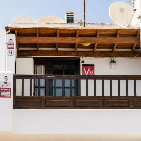 Apartamento Alba Lanzarote: Puerto del Carmen'de bir otel