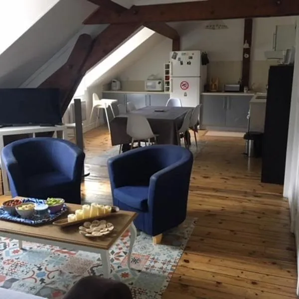 Viesnīca Appartement 8 personnes Le Cairn Du Hillo pilsētā Kotrē