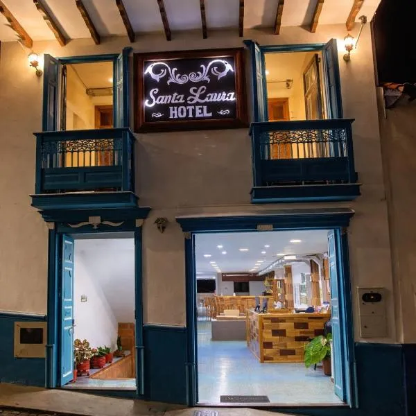 Hotel Santa Laura – hotel w mieście Jericó