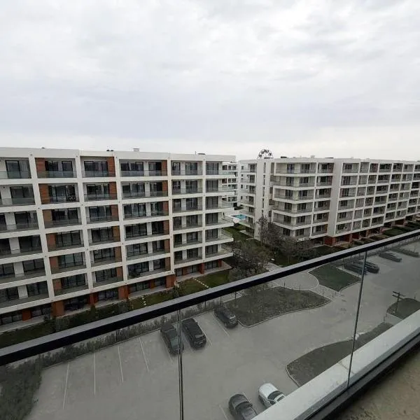 Sea Breeze Resort - Beach & Pool - Cozy Apartment, hotel u gradu 'Baku'