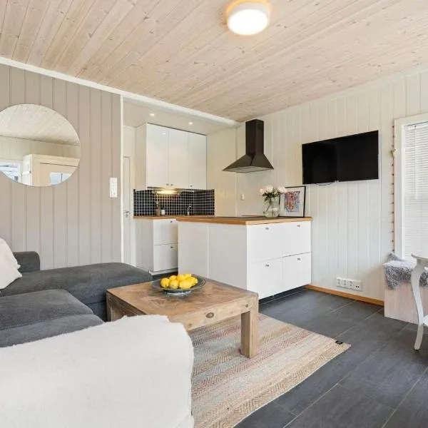 Unik sjarmerende hytte i hjertet av Henningsvær โรงแรมในเฮนนิงวาสร์