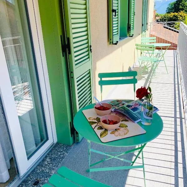 Casa Vicolo Fiori, quiet location very close to the lake, Hotel in Domaso