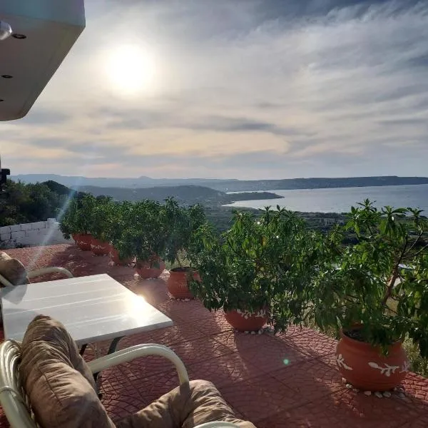 Panorama Apartment, viešbutis mieste Agia Fotia