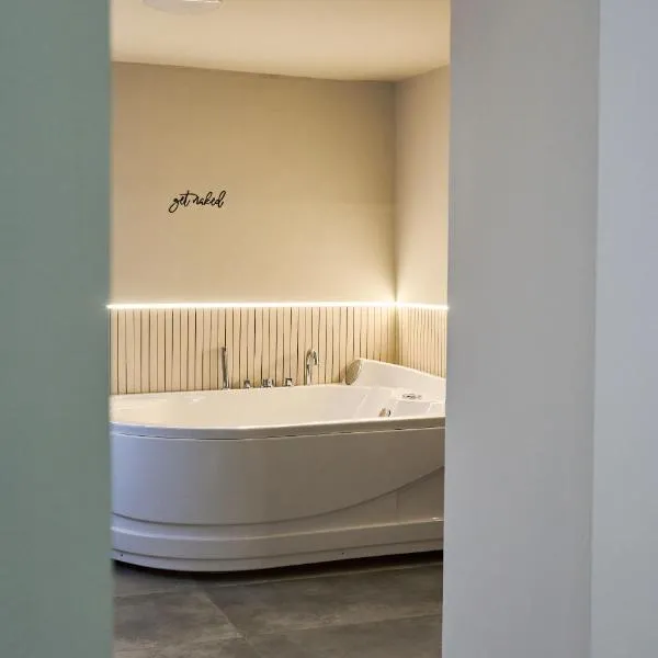 Bellosguardo Suites, hotel din San Paolo Bel Sito