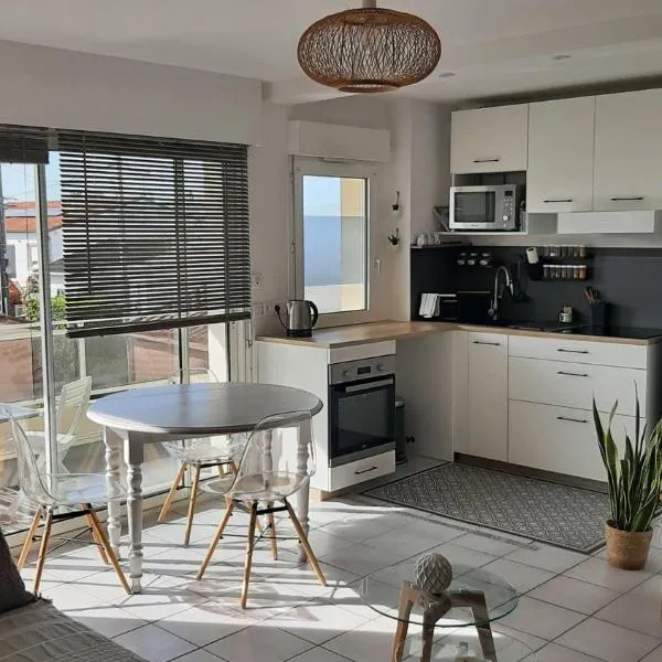 cocon proche plage et centre – hotel w mieście Royan
