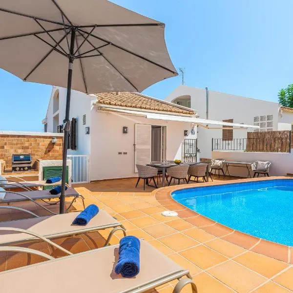 Ca Na Luisa-Residential Area, hotel i Palmanova