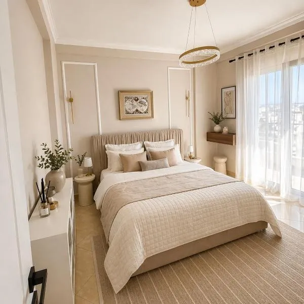 Luxury Apartaments, hótel í Fier