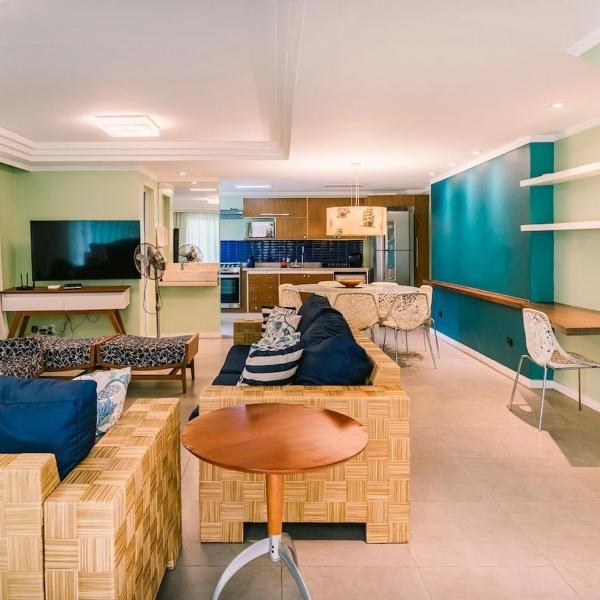 Casa em Condomínio 4 dorm Praia da Enseada em Ubatuba