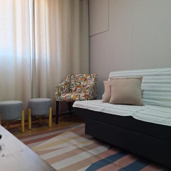 Studio chamorso - Cama Queen - AC - Garagem - Foto 2