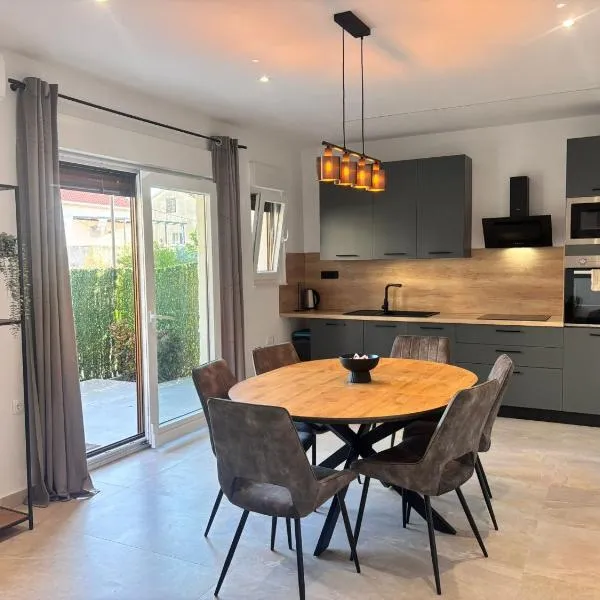 Apartman Kaštela โรงแรมในคาชเตลา