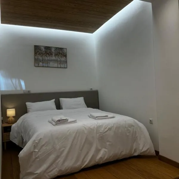 Wave House Piraiki, hotel u gradu 'Pirej'