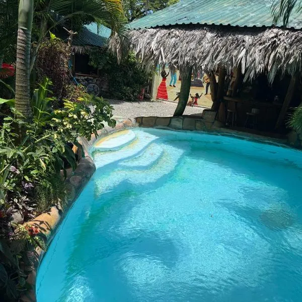 Cahuita Vibe, hotel in Cahuita