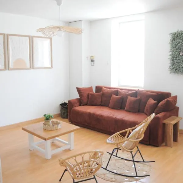 Apparemment à 6 kilomètres du PAL - le cocon de Kenna โรงแรมในดอมปิแอร์-ซัวร์-เบส์เบรอ