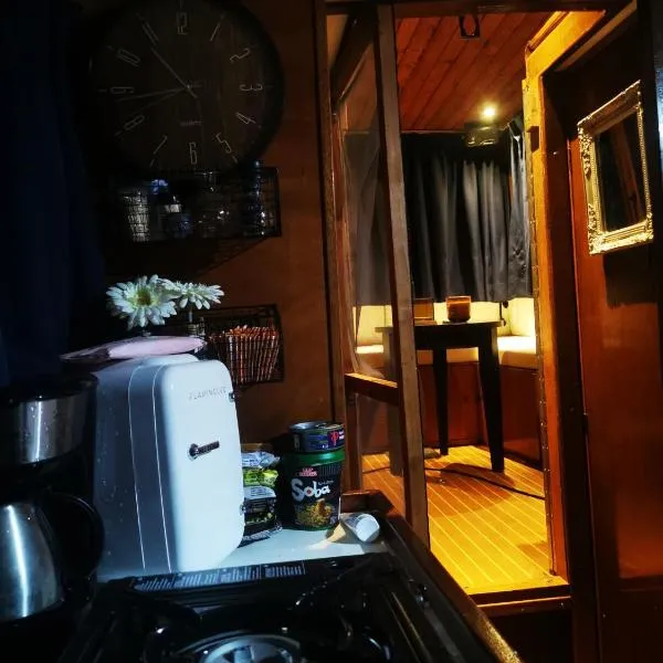 Eco Yacht Charters, hôtel à Almere