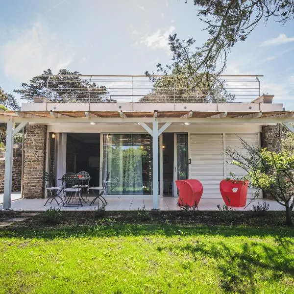 Forty Garden - Giardino e parcheggio privato, hotelli kohteessa Stintino
