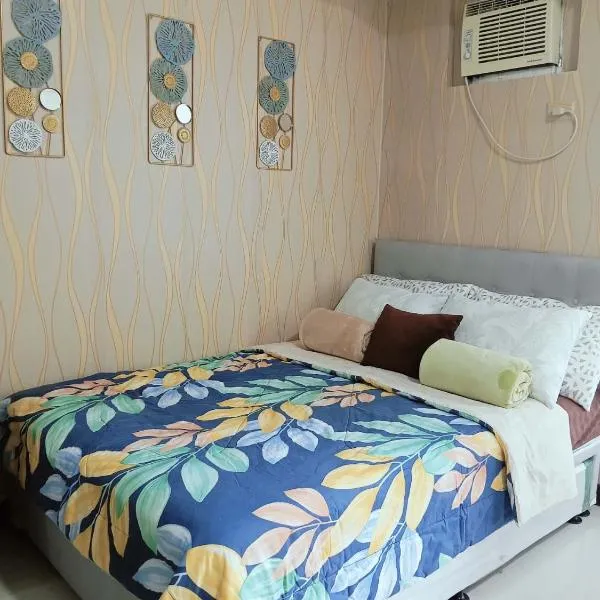 Manhattan Heights TowerD-Unit5 Viv's room Studio type, hotel v mestu Manila