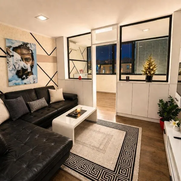 Ninche's Penthouse - free private parking: Pljevlja şehrinde bir otel