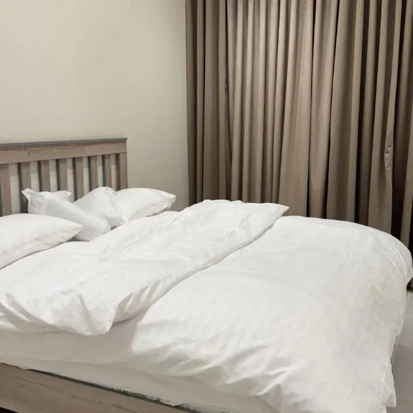 غرف نوم سرير مزدوج مجمع ايسر 1, hotel di Al Majaridah