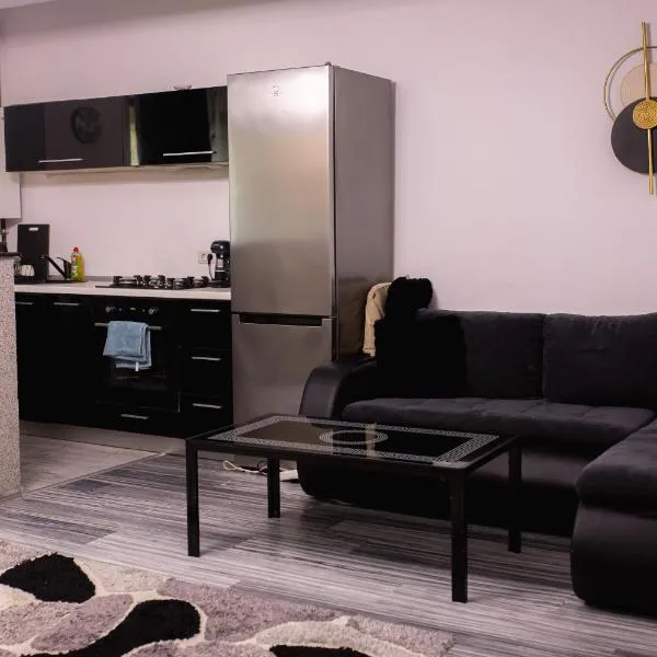 Luxury Stay Tomis Plus Constanta, hotel sa Constanţa