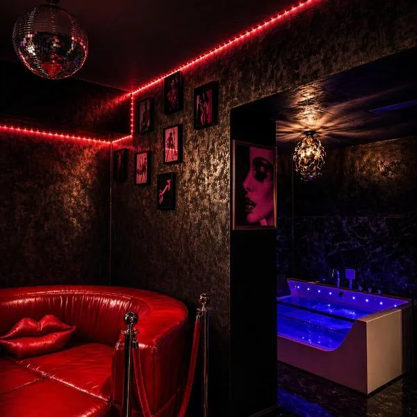 Love Room, hotelli Bukarestissa