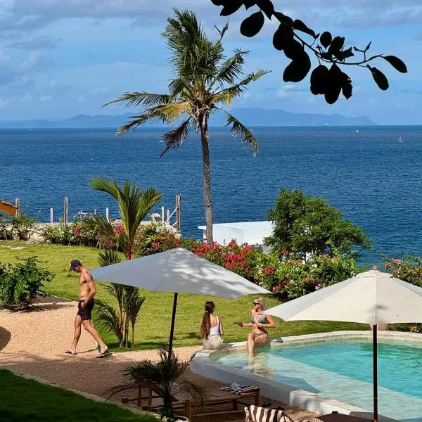 Villas Roc-Azur, 1500m2, No Stress, хотел в Sampalan