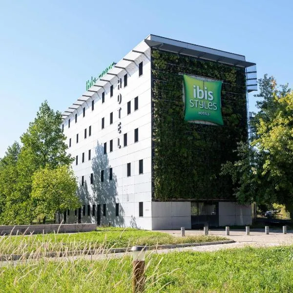 ibis Styles Romans-Valence Gare TGV, viešbutis mieste Alixan