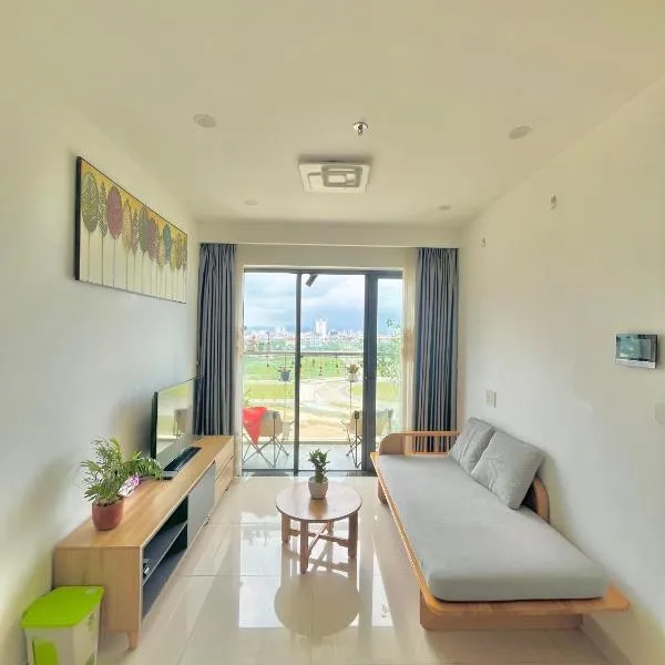 Vinh House Apartment، فندق في هوى